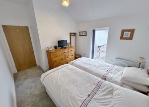 Photo 22- click for photo gallery